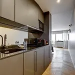 109-Cozy Studio Ternes